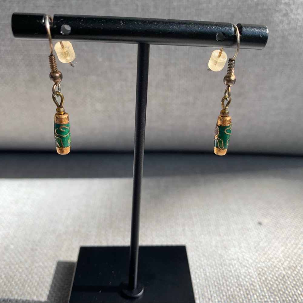 āļø 3/$15 Gold and Green Floral Dainty Earrings